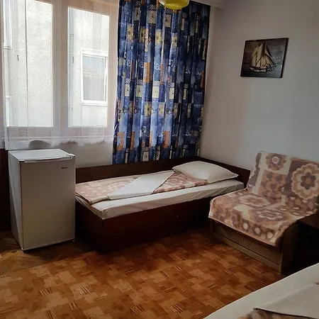 Guest Denitsa Гостевой дом Обзор