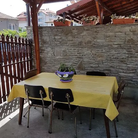 Guest Denitsa Pensiune *