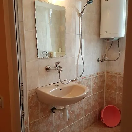 Guest Denitsa 3*